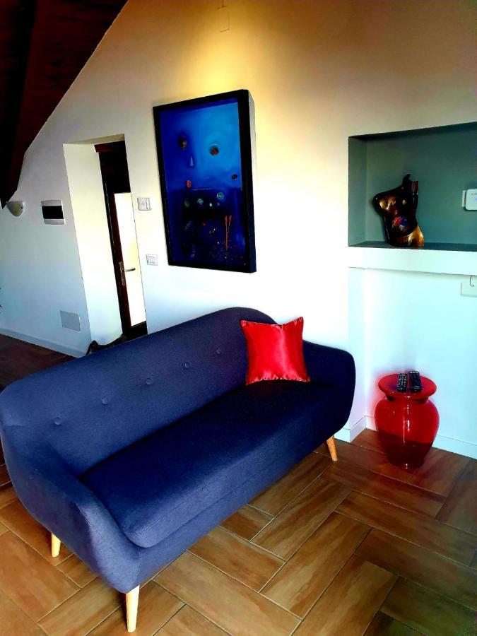 La Maison Des Artistes Ghiffa Exterior foto